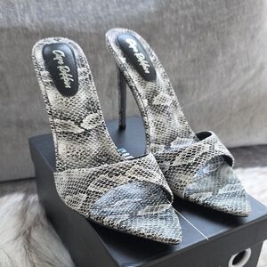 Cape Robbin Snake Print Heels Sz 10